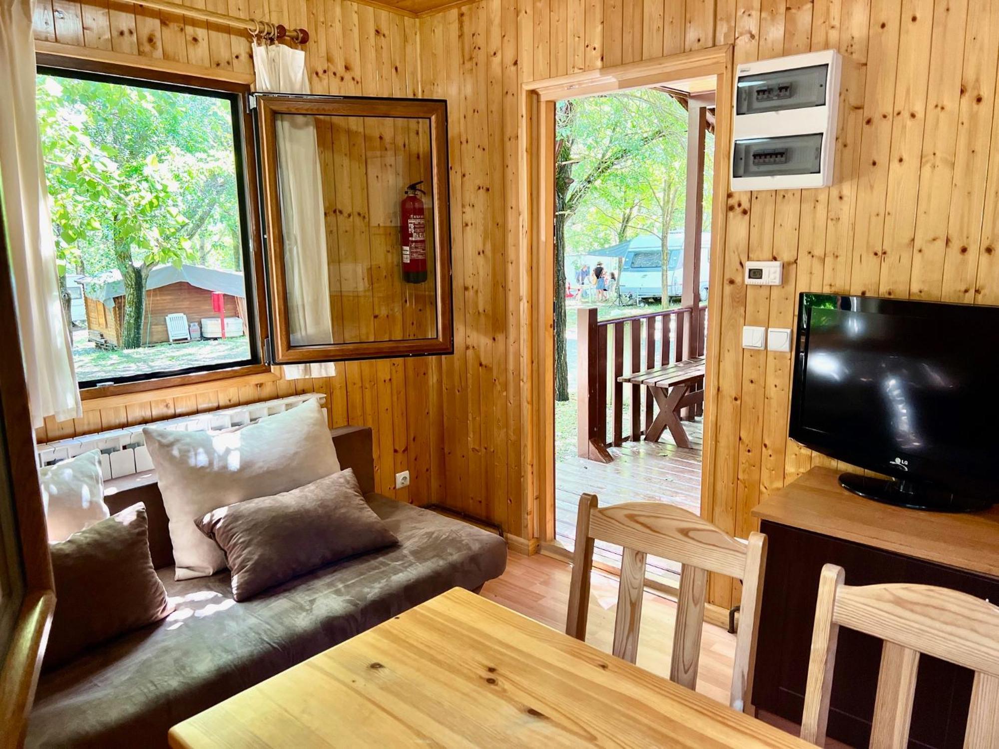 Camping Valle De Echo Exteriör bild